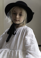 FELT HAT in black
