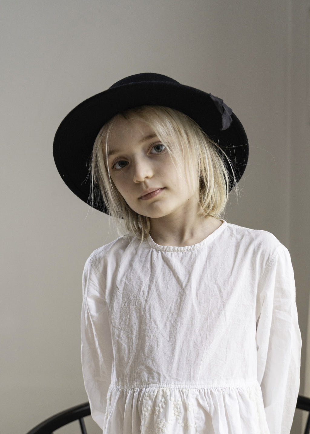 FELT HAT in black