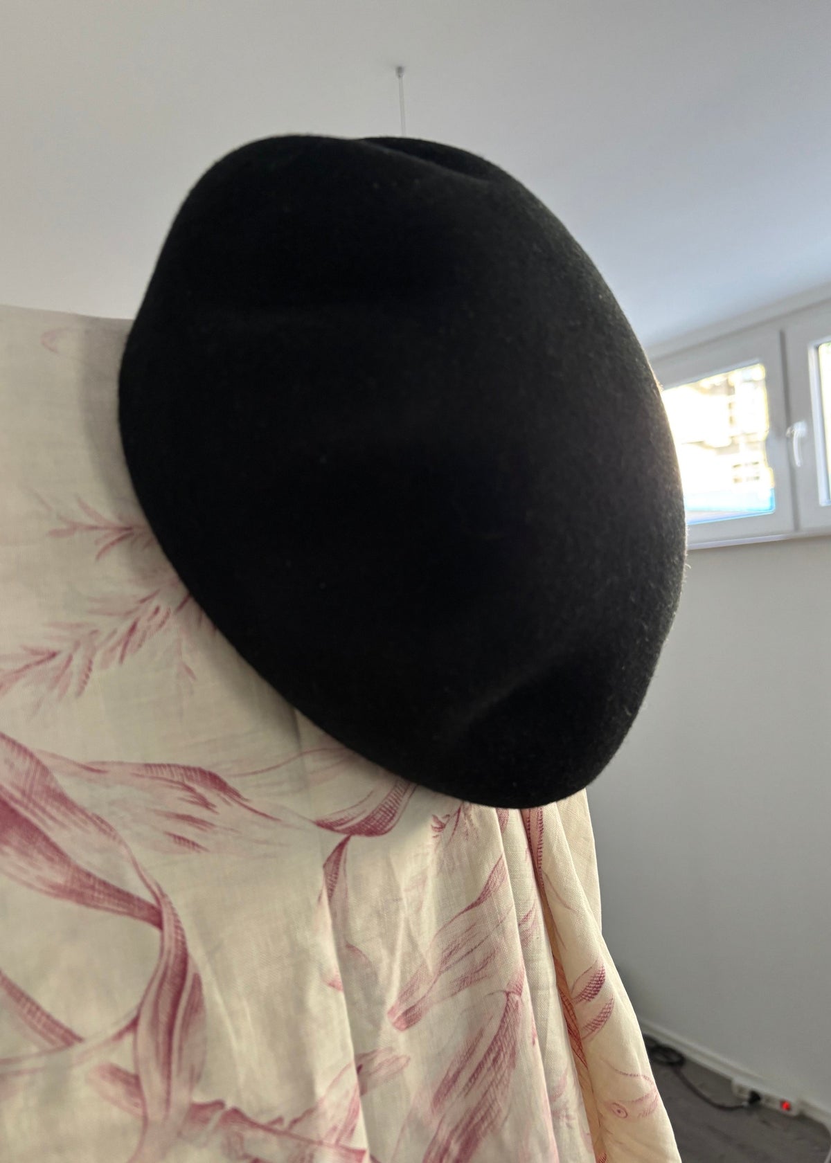 black woolen BERET