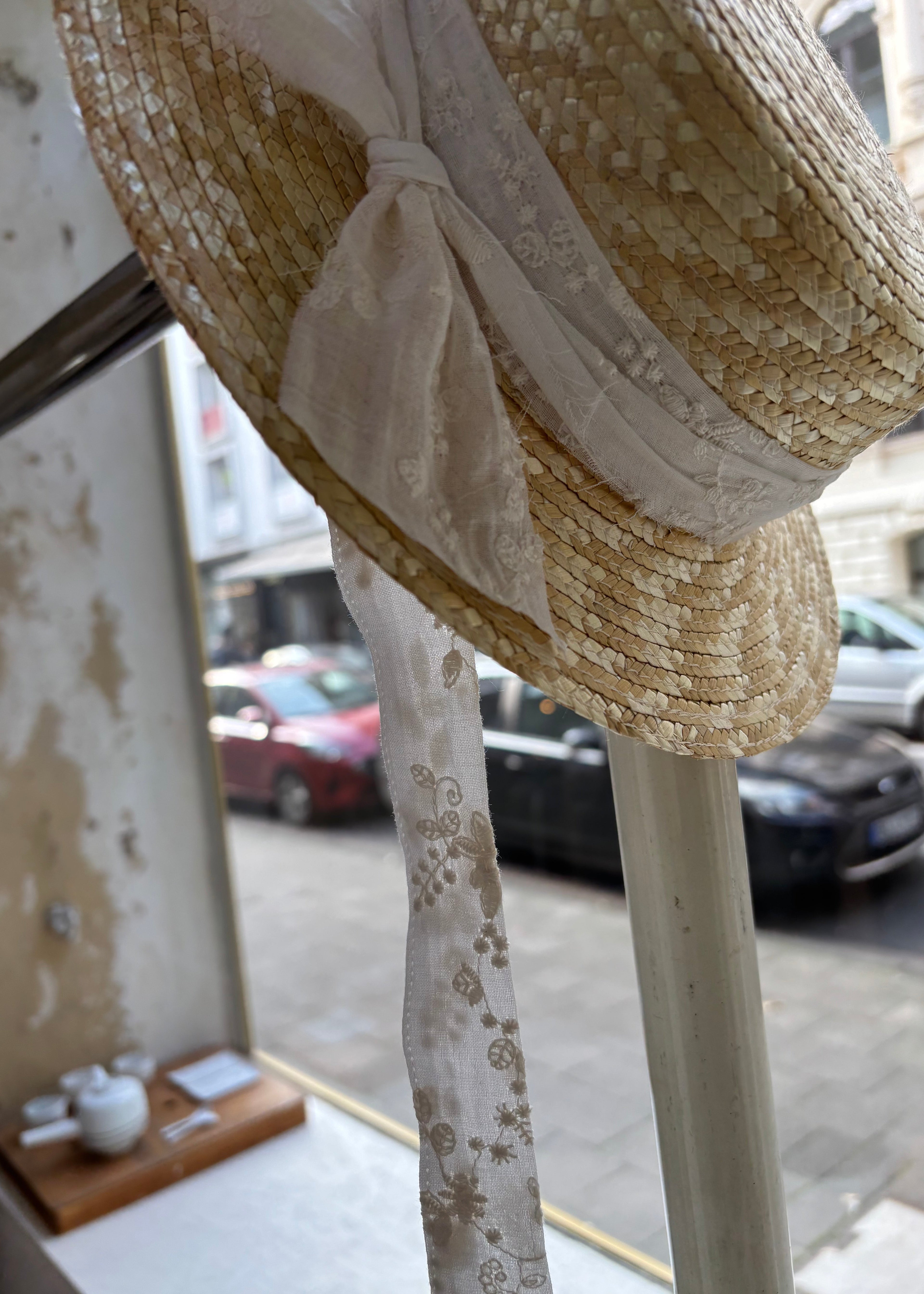 FROU FROU for RUDDYHOUSE